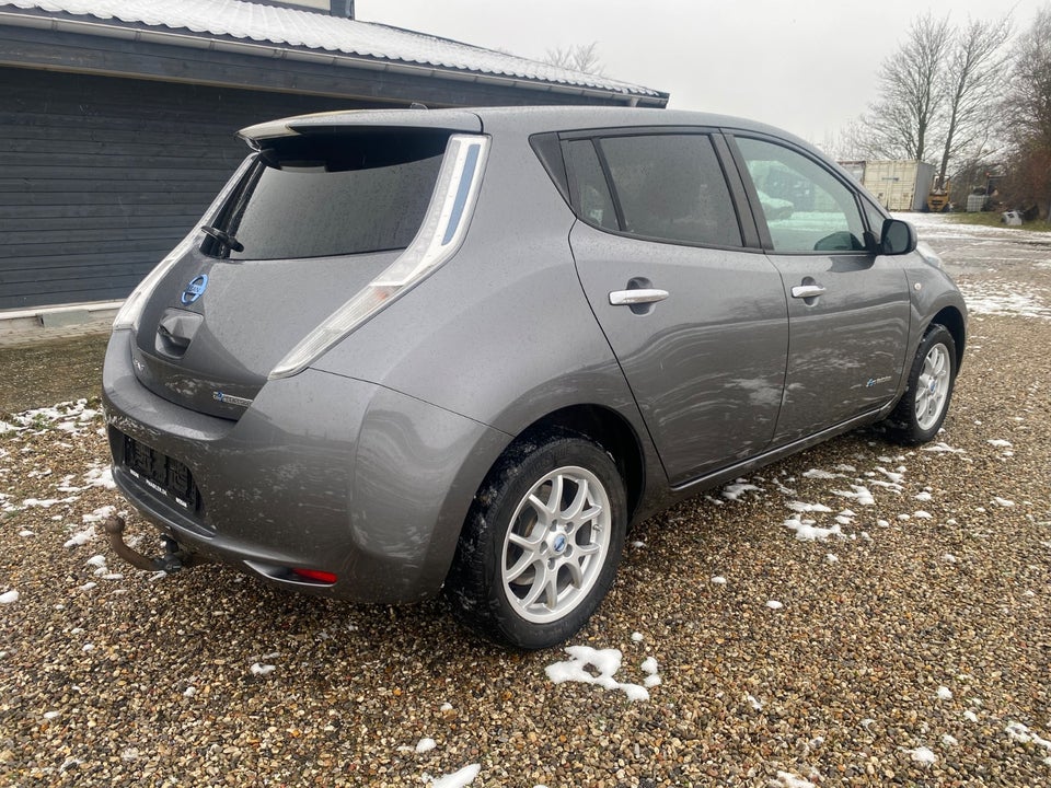 Nissan Leaf 24 Tekna 5d
