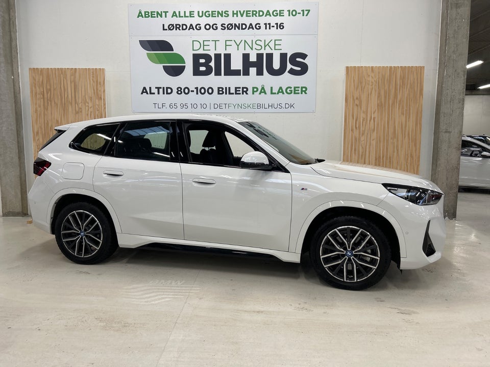 BMW iX1 xDrive30 M-Sport 5d