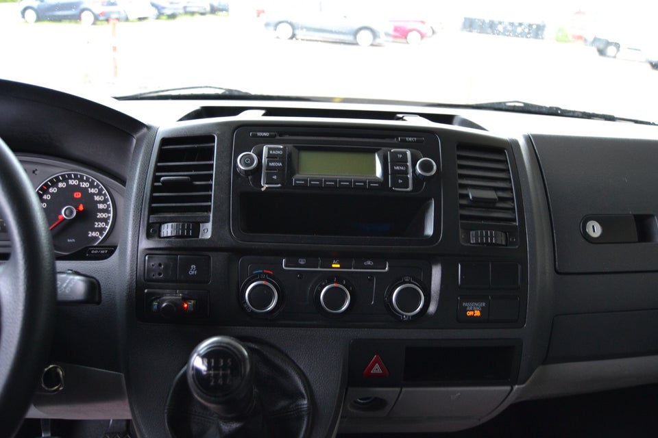 VW Transporter 2,0 TDi 140 Kassevogn lang 4d