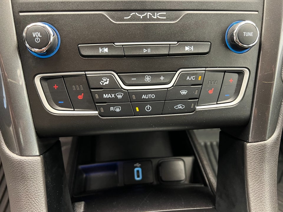 Ford Mondeo 1,5 EcoBoost Titanium 5d