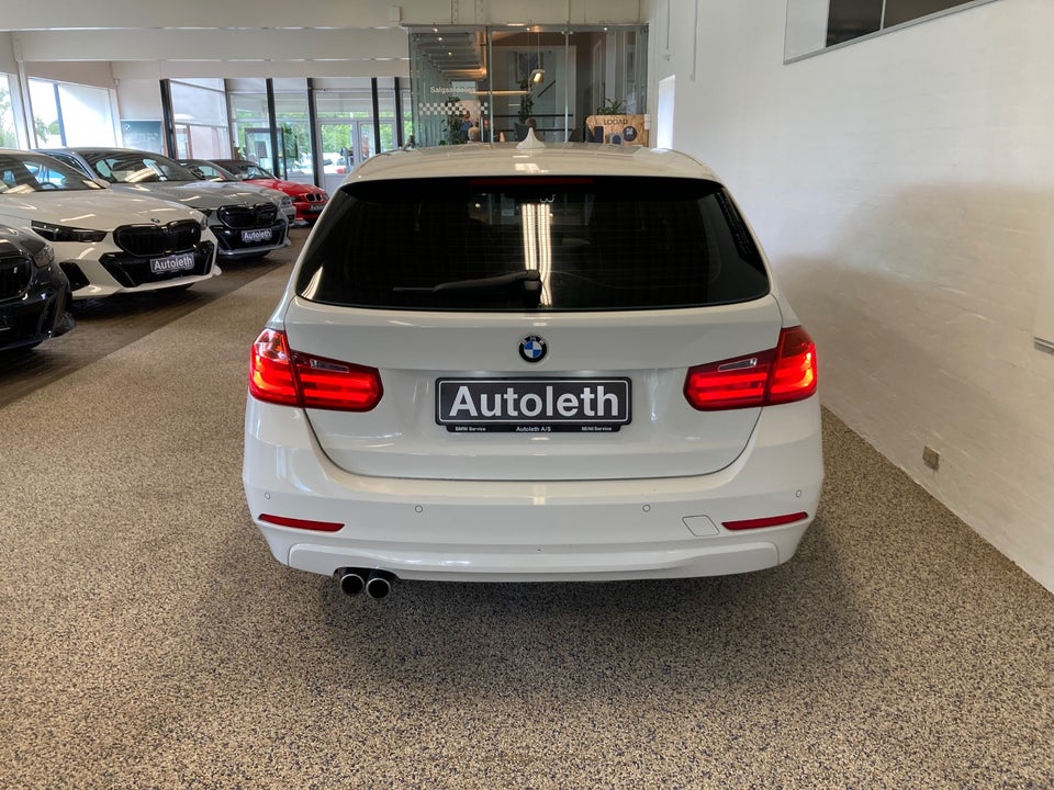 BMW 330d 3,0 Touring Sport Line aut. 5d