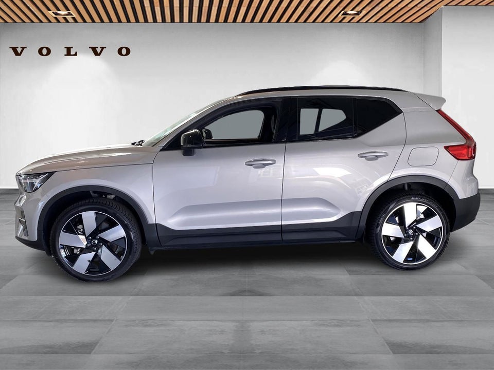 Volvo XC40 ReCharge Extended Range Plus 5d