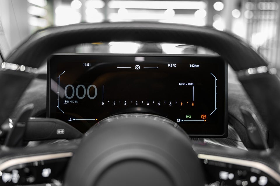 Aston Martin Valhalla 4,0  2d