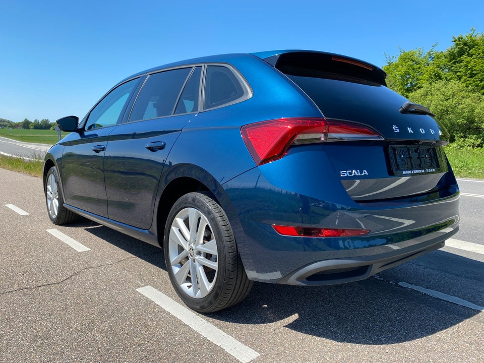 Skoda Scala 1,0 TSi 110 Dynamic DSG 5d