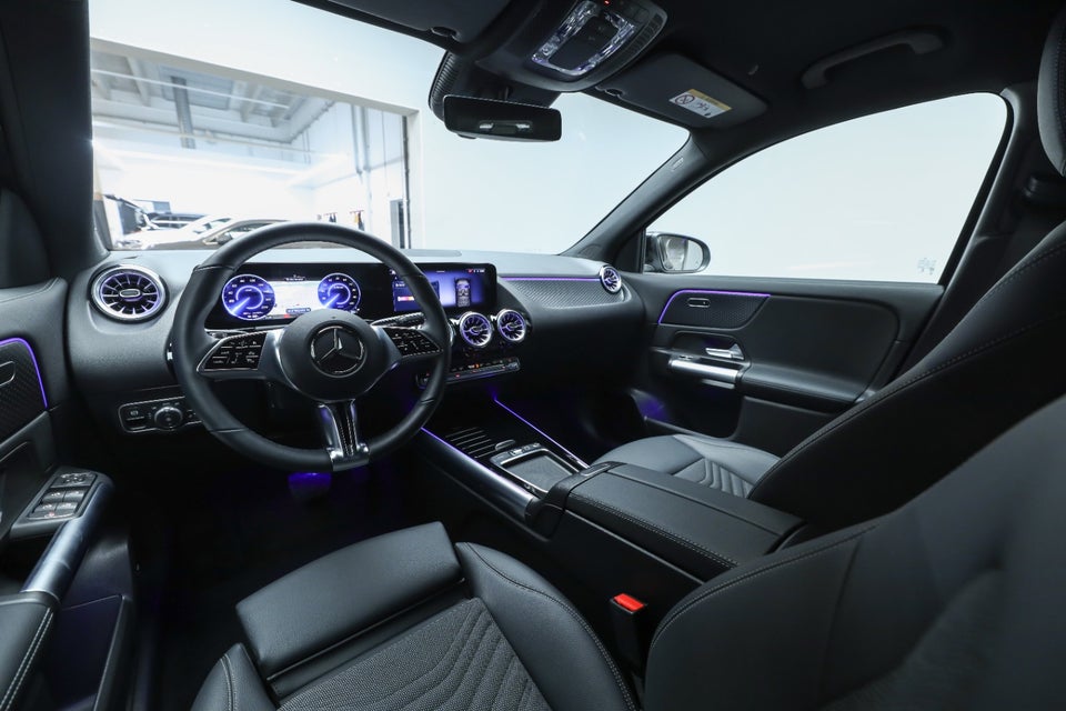 Mercedes EQA350 Progressive Advance Plus 4Matic 5d