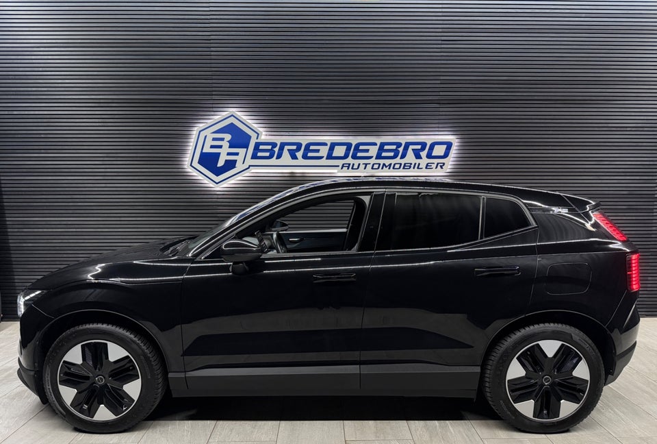Volvo EX30 Standard Range Core 5d