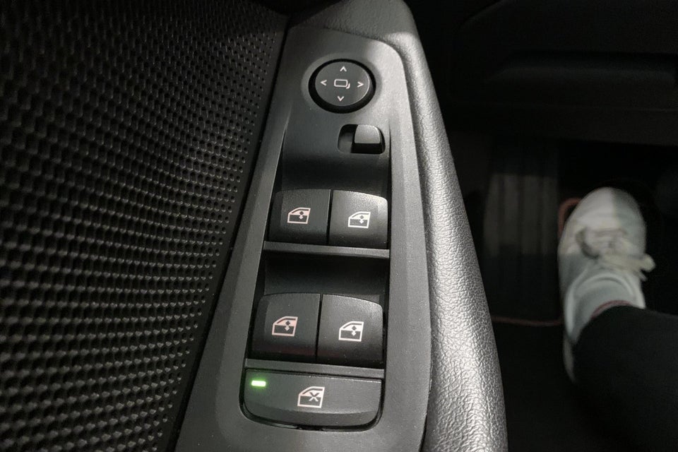 BMW 118i 1,5 Sport Line aut. 5d