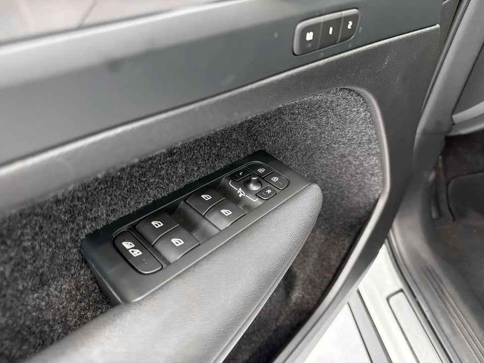 Volvo XC40 P6 ReCharge Ultimate 5d