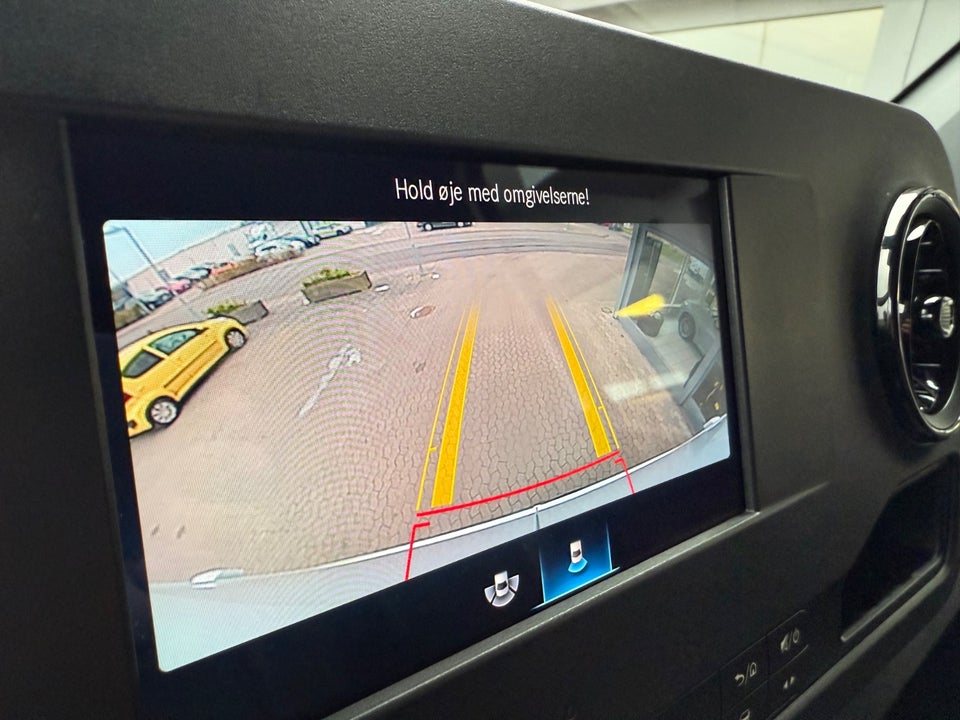 Mercedes Sprinter 211 2,2 CDi A1 Kassevogn aut. FWD