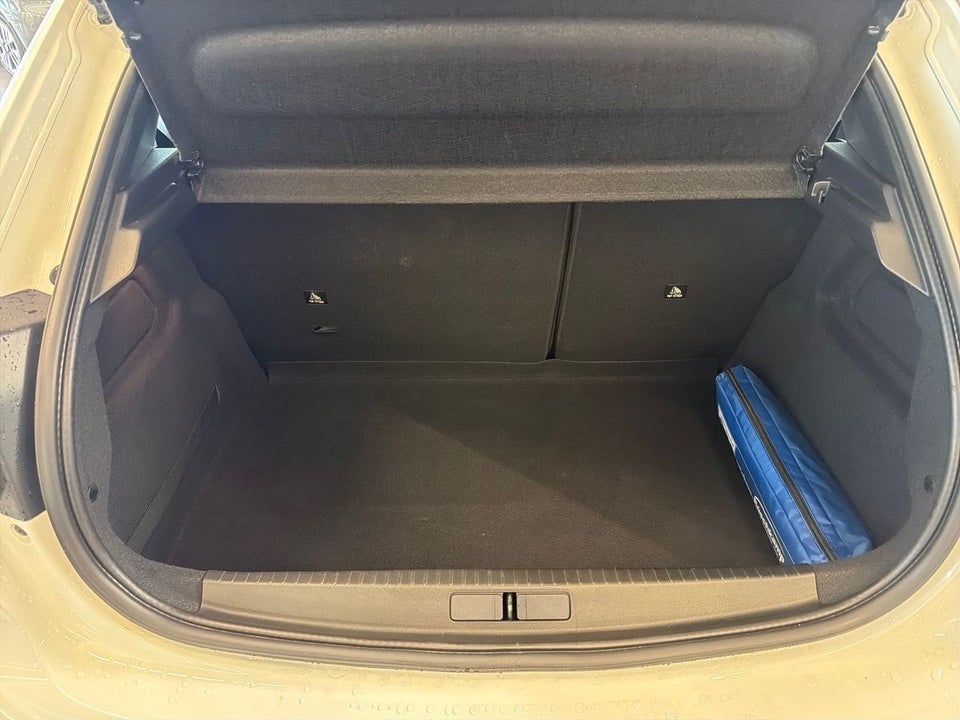 Peugeot e-208 50 Active Pack 5d