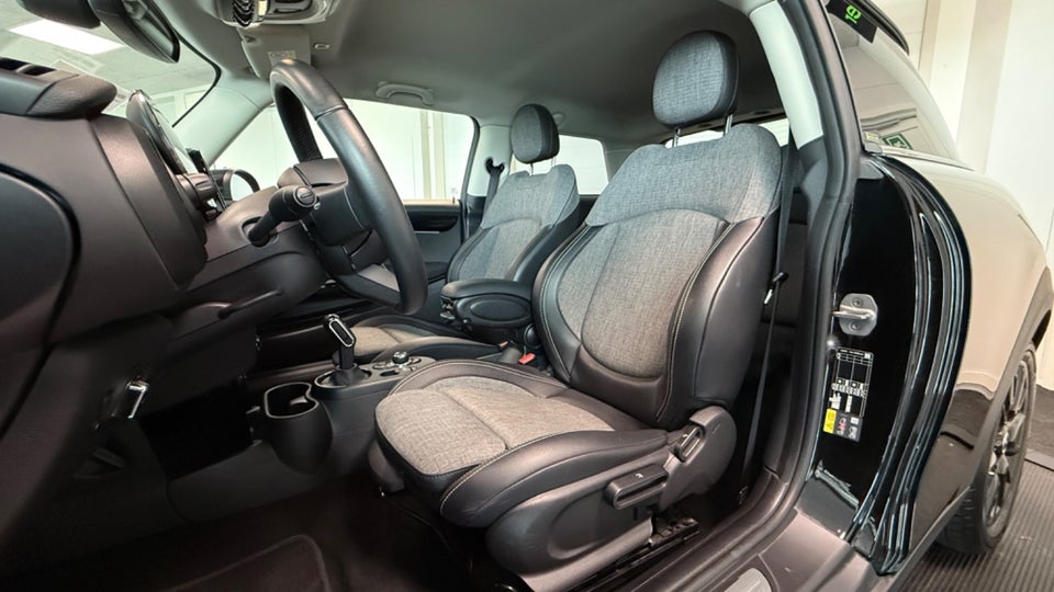 MINI Cooper SE Edition Premium 3d