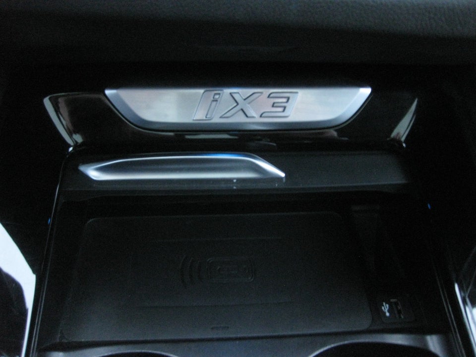 BMW iX3 Charged 5d