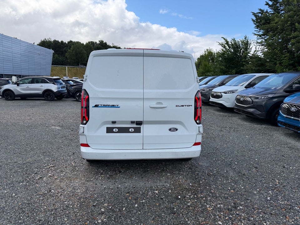 Ford E-Transit Custom 320 L1 64 Limited