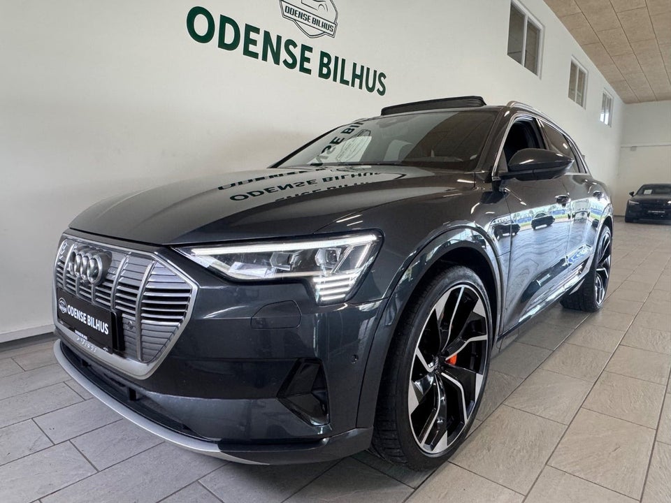 Audi e-tron 55 S-line quattro 5d