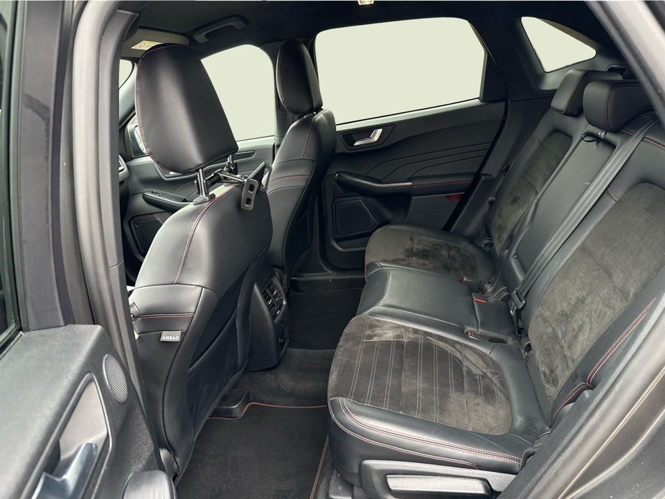 Ford Kuga 2,5 PHEV ST-Line X CVT 5d