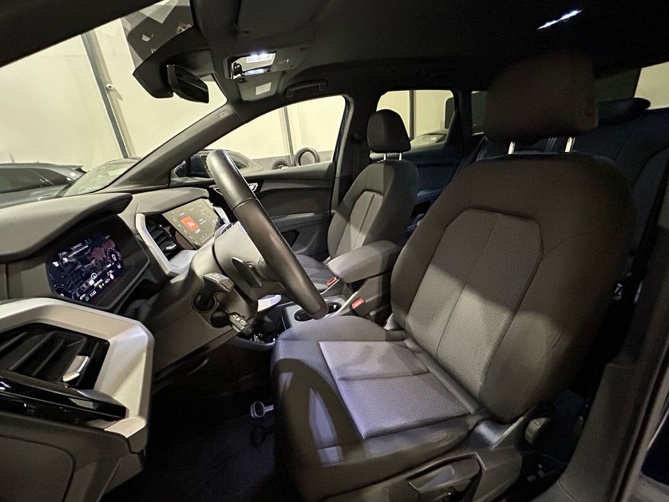 Audi Q4 e-tron 40  5d