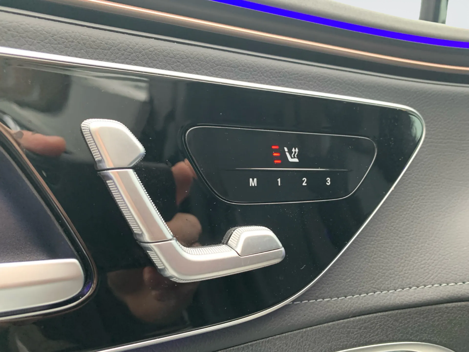 Mercedes EQE350 AMG Line 4d