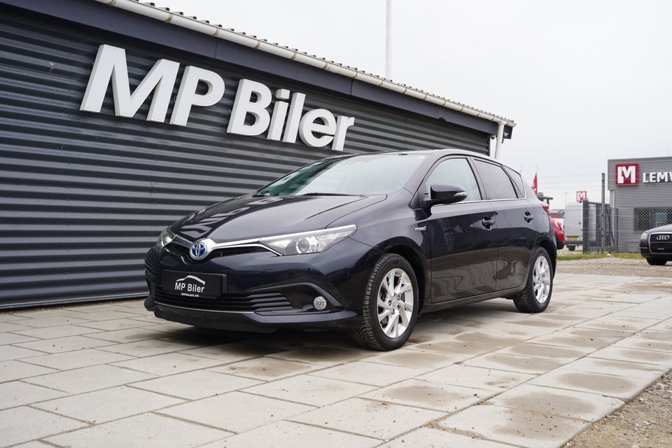 Toyota Auris 1,8 Hybrid H2 CVT 5d