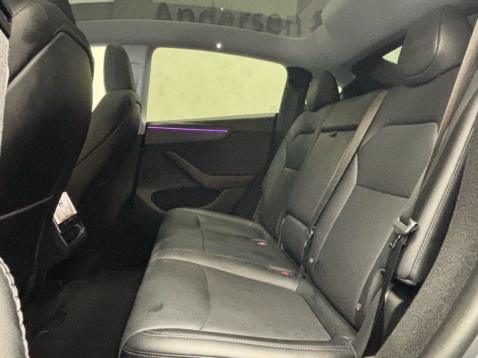 Tesla Model Y Launch Series Long Range AWD 5d