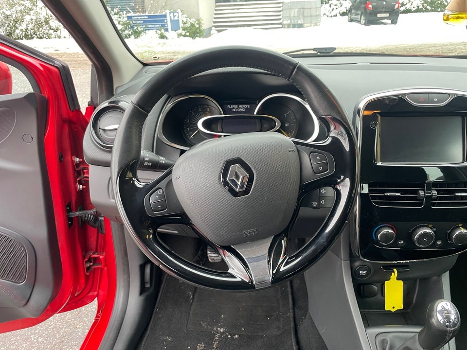 Renault Clio IV 1,5 dCi 90 Expression 5d