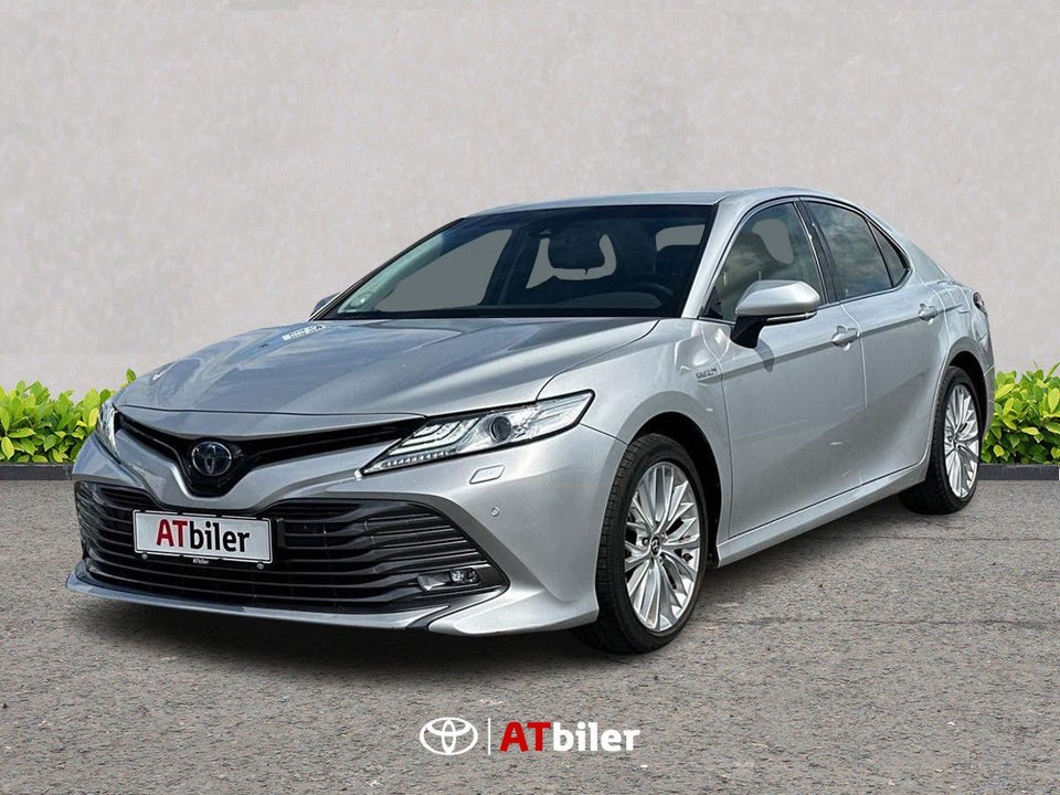 Toyota Camry 2,5 Hybrid H3 Executive CVT 4d