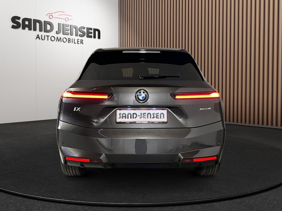 BMW iX xDrive45 Sport Line 5d