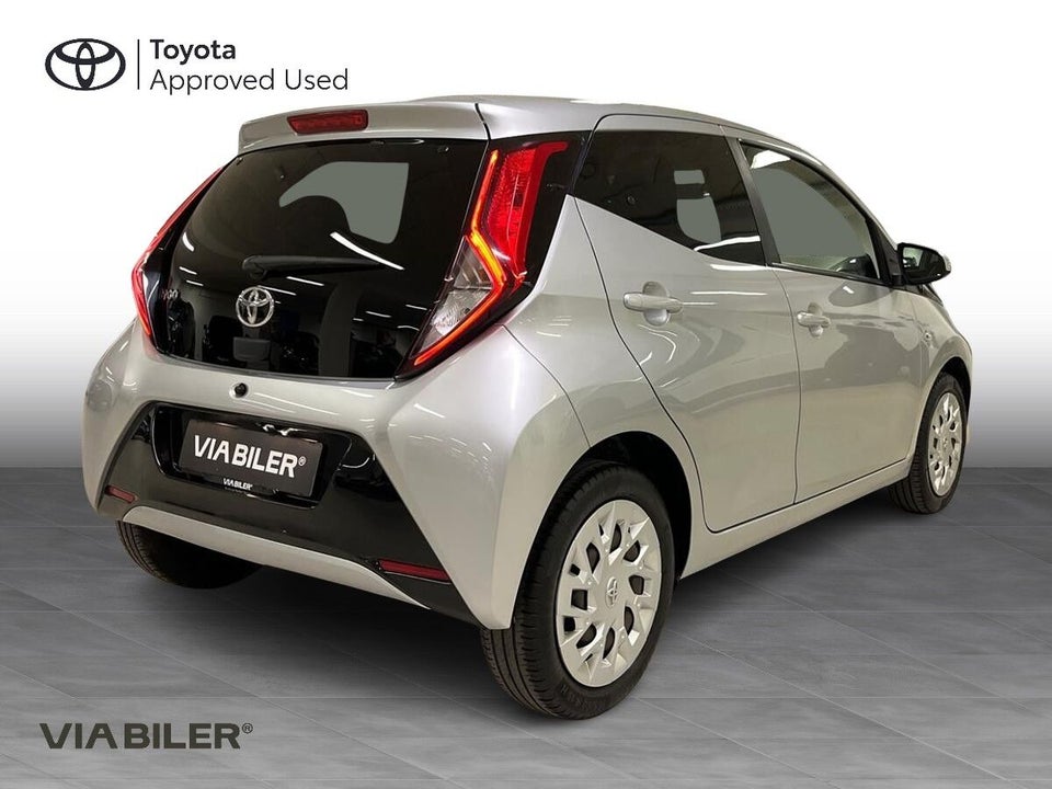 Toyota Aygo 1,0 VVT-i x-pression 5d