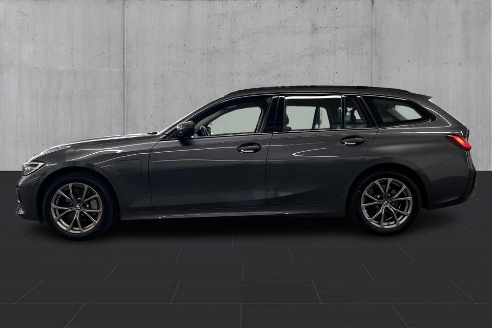 BMW 330e 2,0 Touring Sport Line aut. 5d