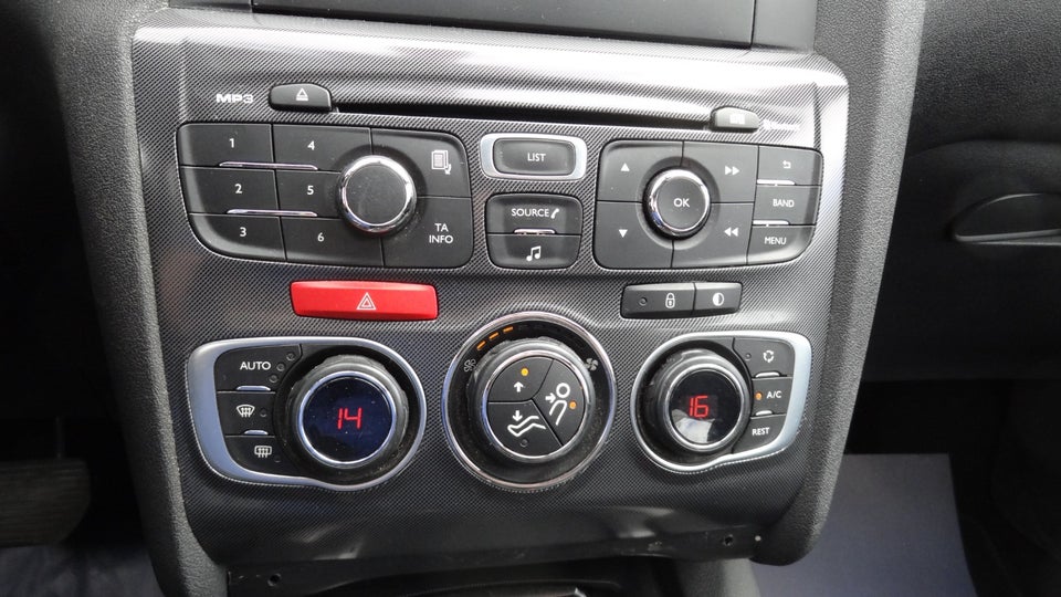 Citroën C4 1,6 e-HDi 115 Exclusive E6G 5d