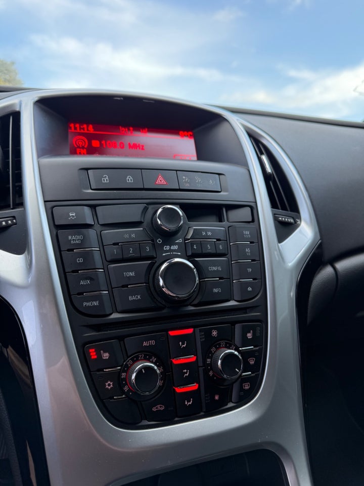 Opel Astra 1,4 T 140 Sport 5d