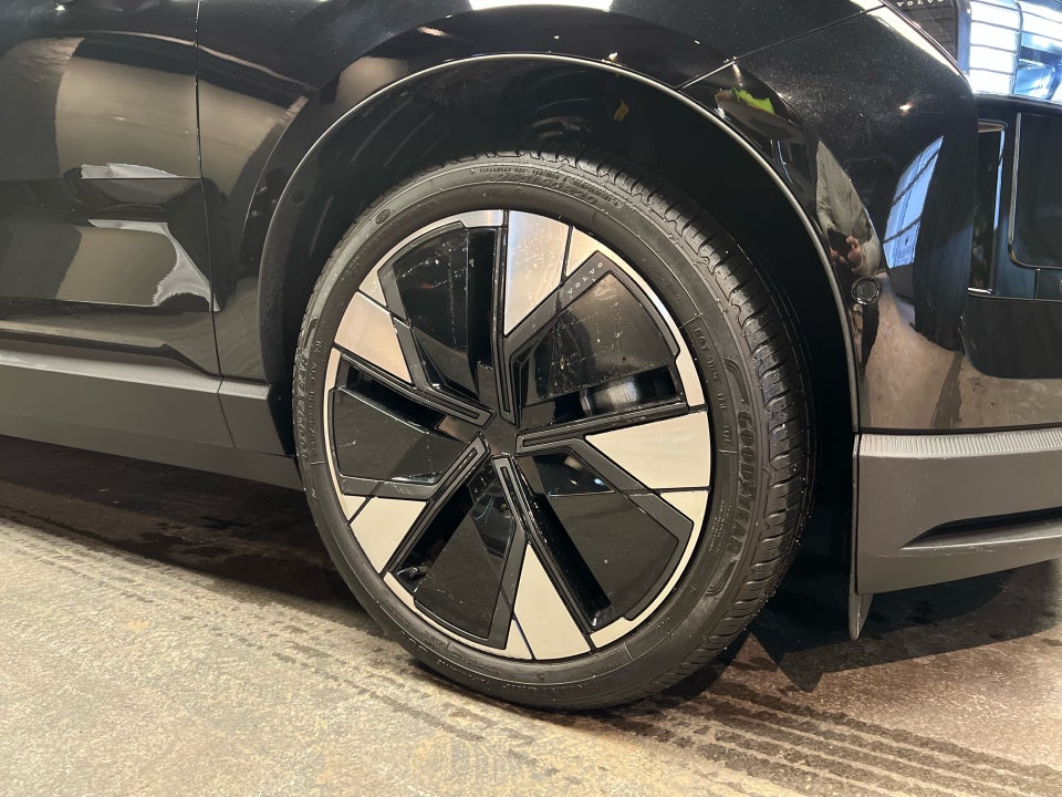 Volvo EX30 Extended Range Ultra 5d