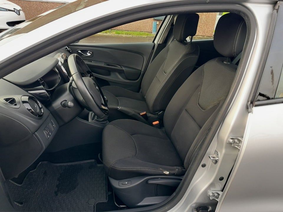 Renault Clio IV 0,9 TCe 90 Expression 5d