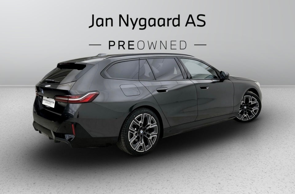 BMW i5 eDrive40 Touring Fully Charged 5d