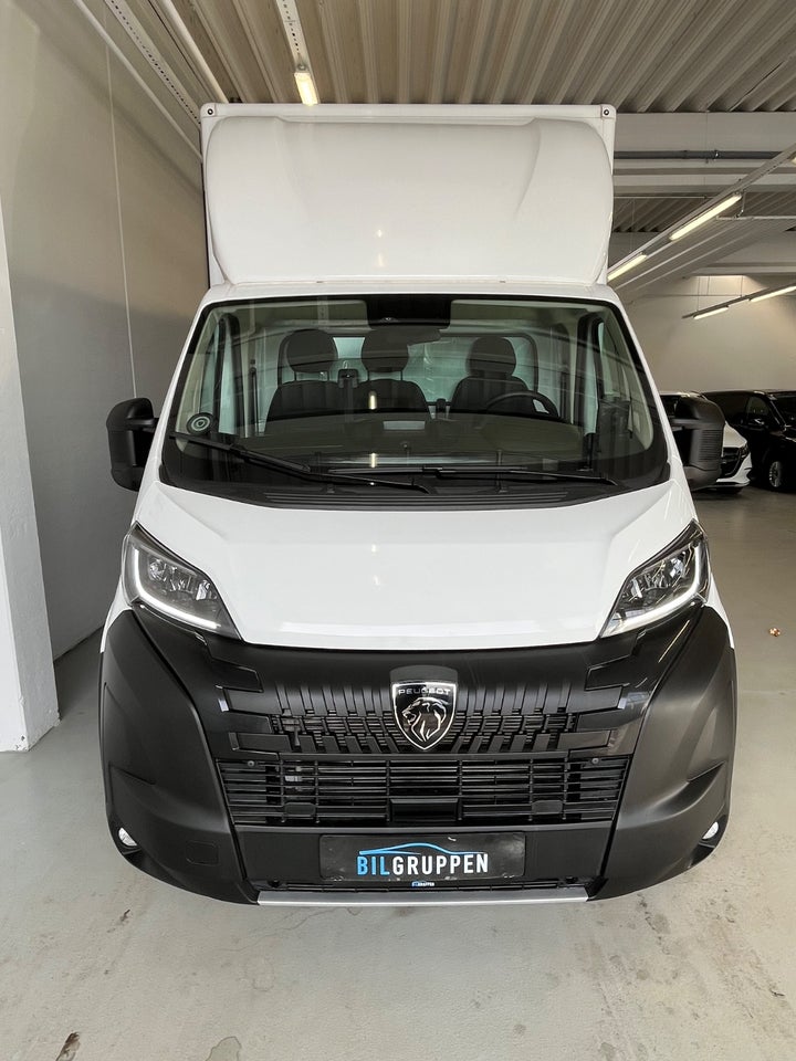 Peugeot Boxer 335 2,2 BlueHDi 140 L3 Premium EAT8 2d