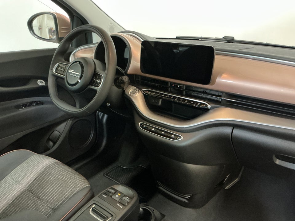 Fiat 500e 42 Icon Plus 3d