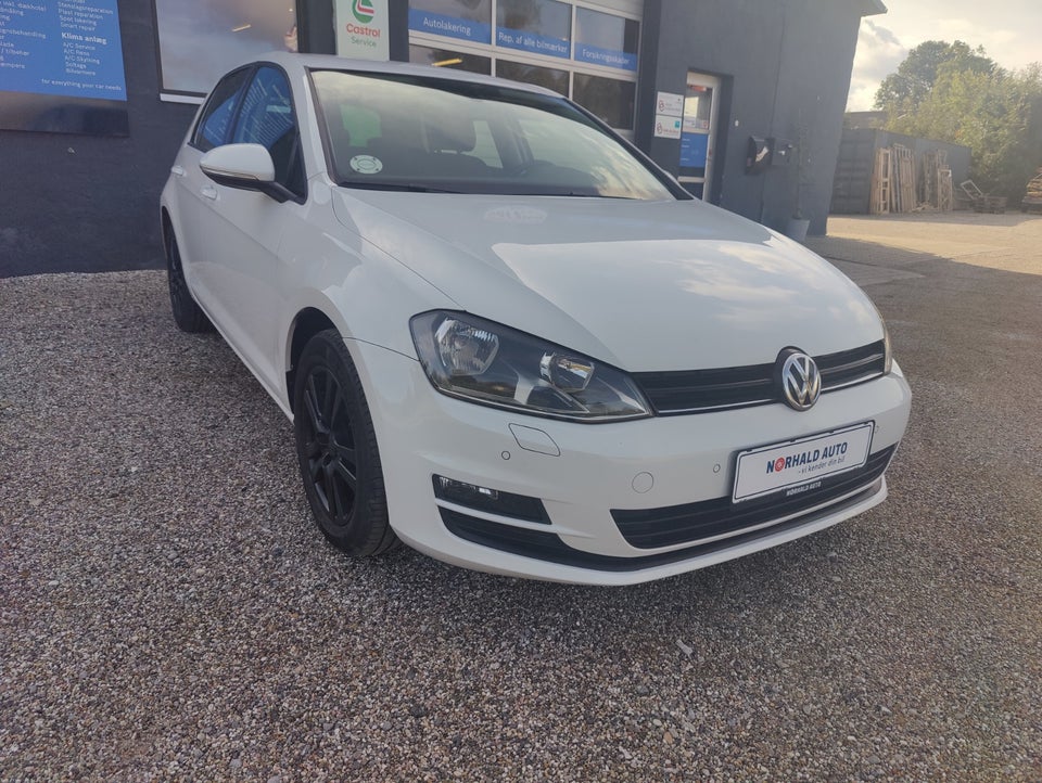 VW Golf VII 1,4 TSi 122 Life BMT 5d