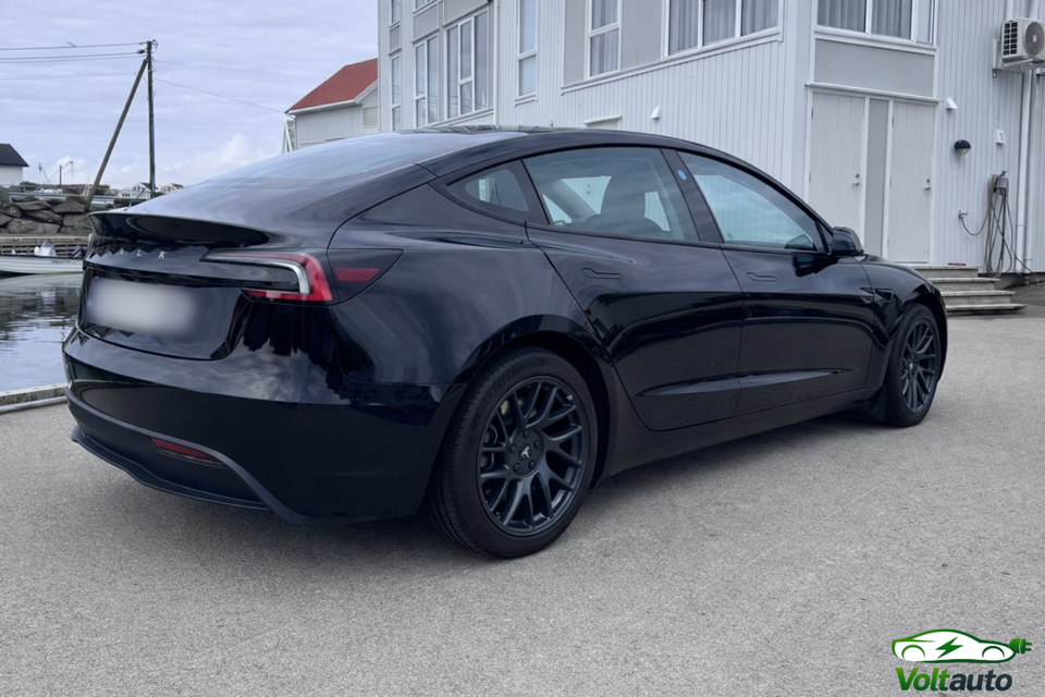 Tesla Model 3 RWD 4d