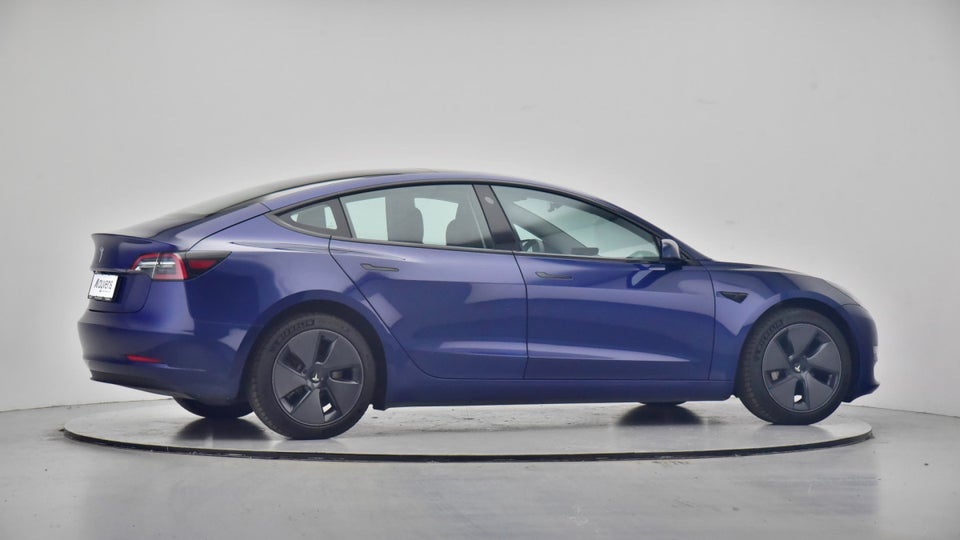 Tesla Model 3 Long Range AWD 4d