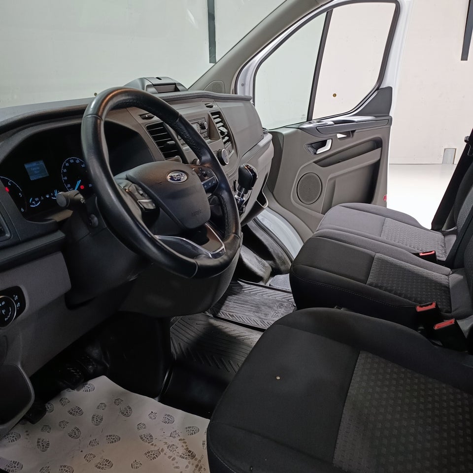 Ford Transit Custom 320 L2 2,0 TDCi 130 Trend