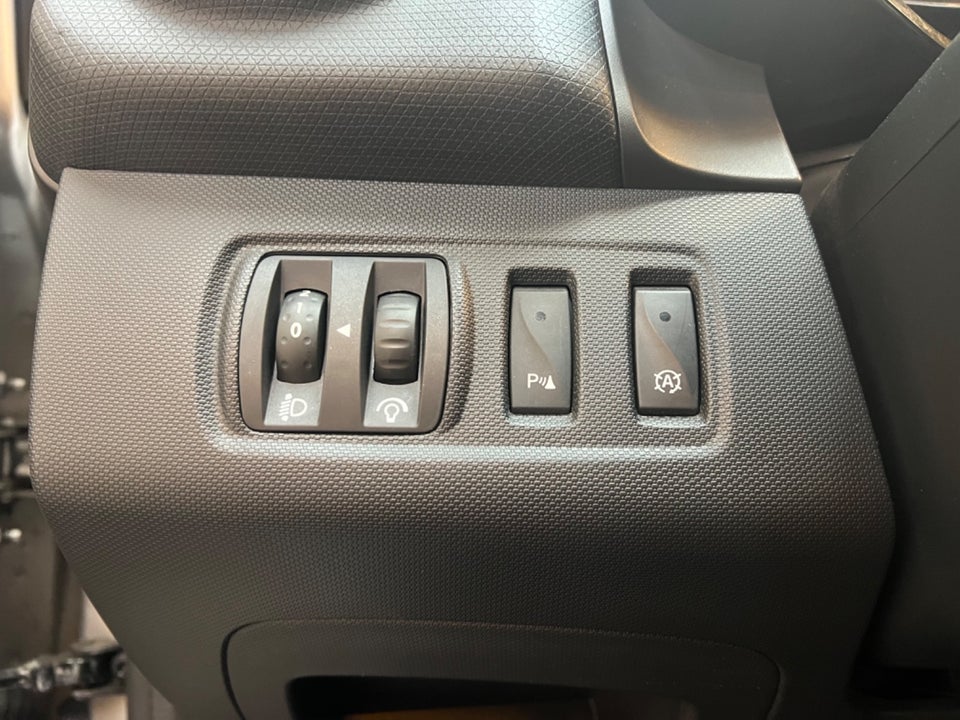 Renault Clio IV 0,9 TCe 90 Expression Sport Tourer 5d