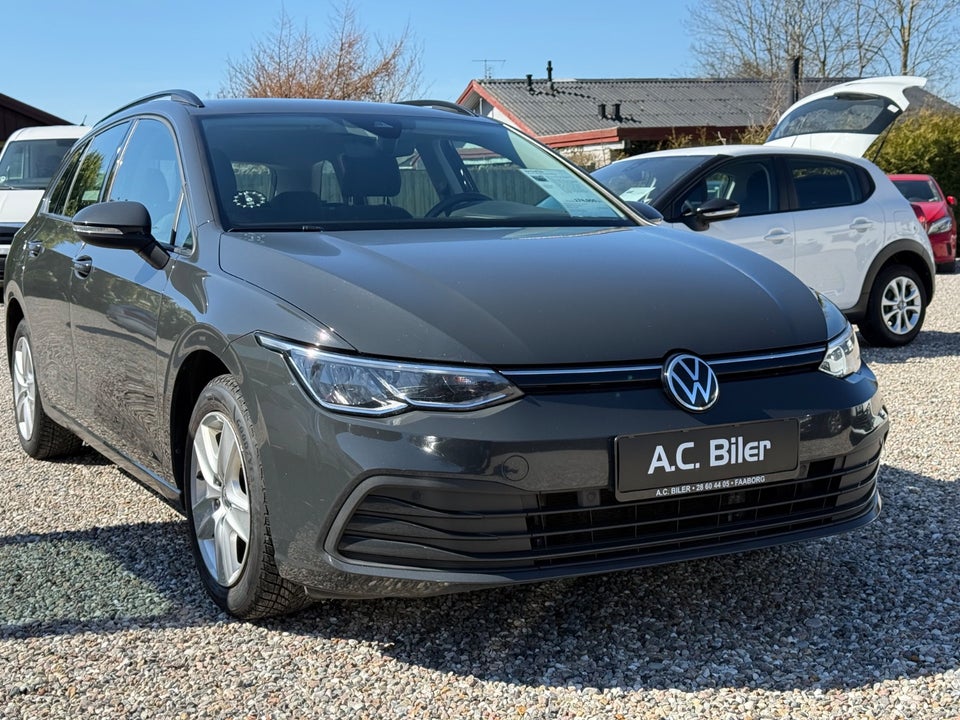 VW Golf VIII 1,5 eTSi 130 Life Variant DSG 5d