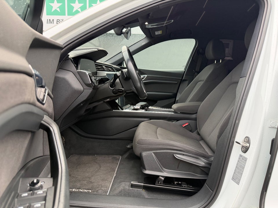 Audi e-tron 55 quattro 5d