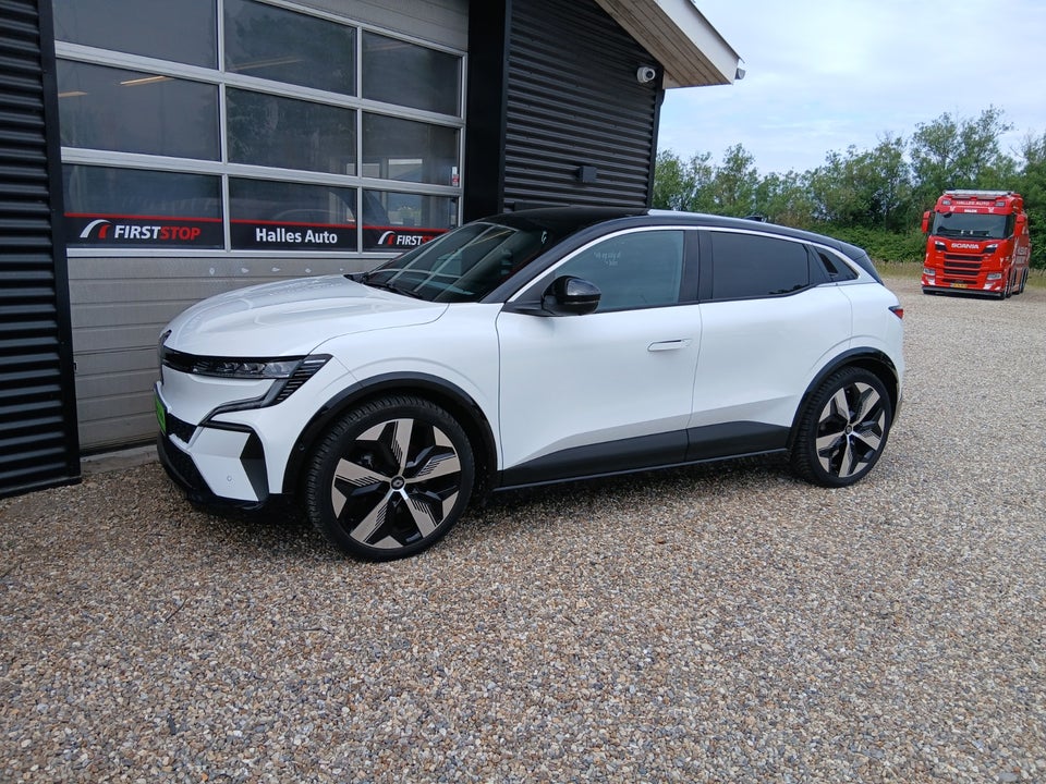 Renault Megane E-Tech 60 Techno 5d