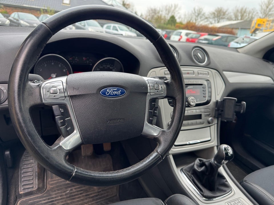 Ford Mondeo 2,0 Ambiente stc. 5d