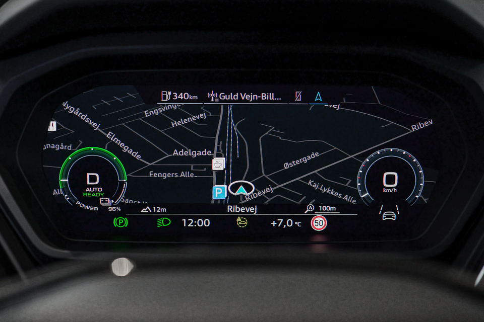 Audi Q4 e-tron 45 S-line quattro 5d