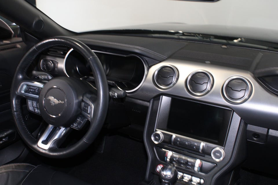 Ford Mustang 5,0 V8 GT Fastback 2d