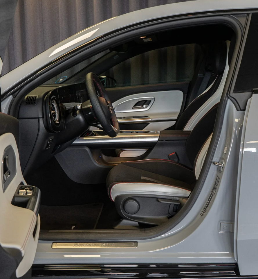Mercedes CLA250+ EQ AMG Advance Plus 4d