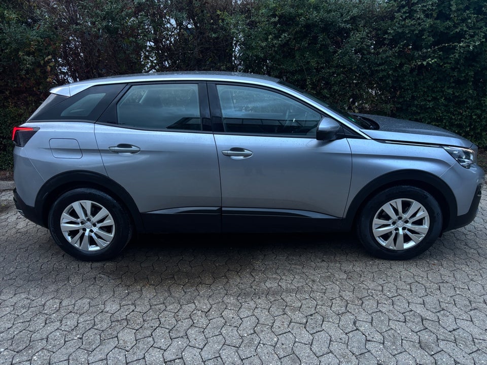 Peugeot 3008 1,2 PureTech 130 Allure 5d