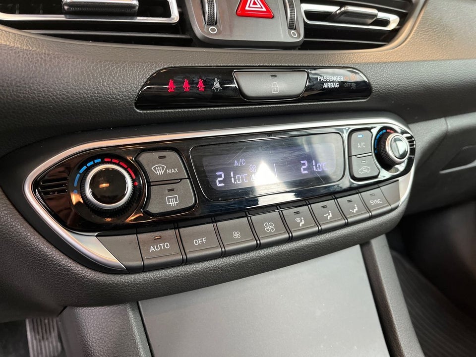Hyundai i30 1,0 T-GDi Essential 5d