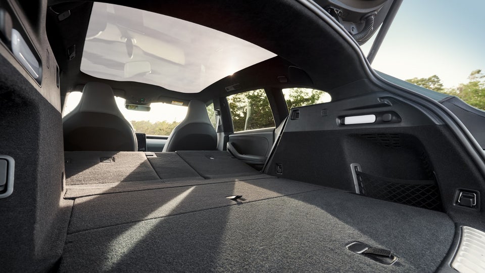 NIO ET5 Touring 75 Standard Range 5d